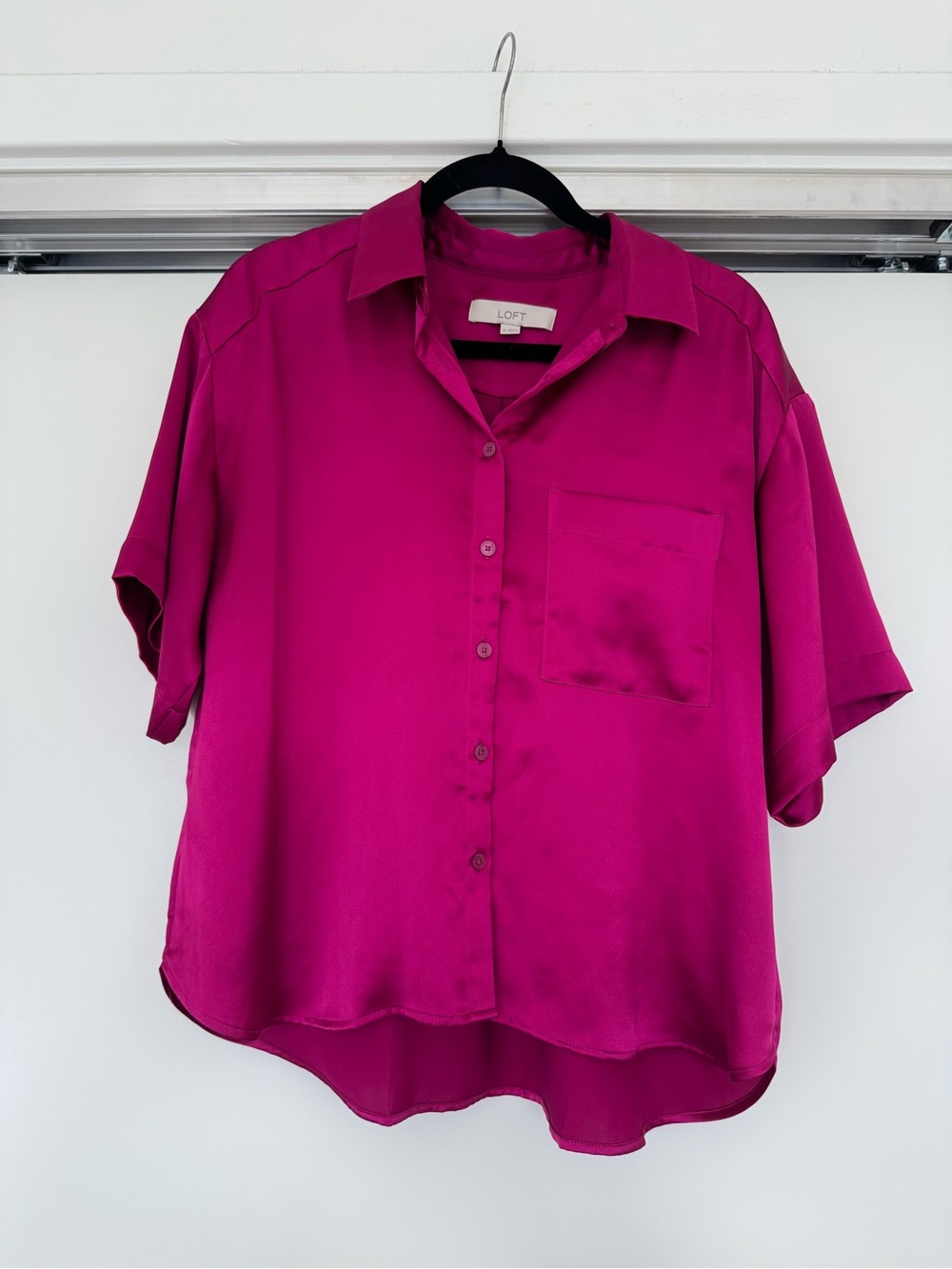 LOFT Fuchsia Short-Sleeve Button-Up Blouse